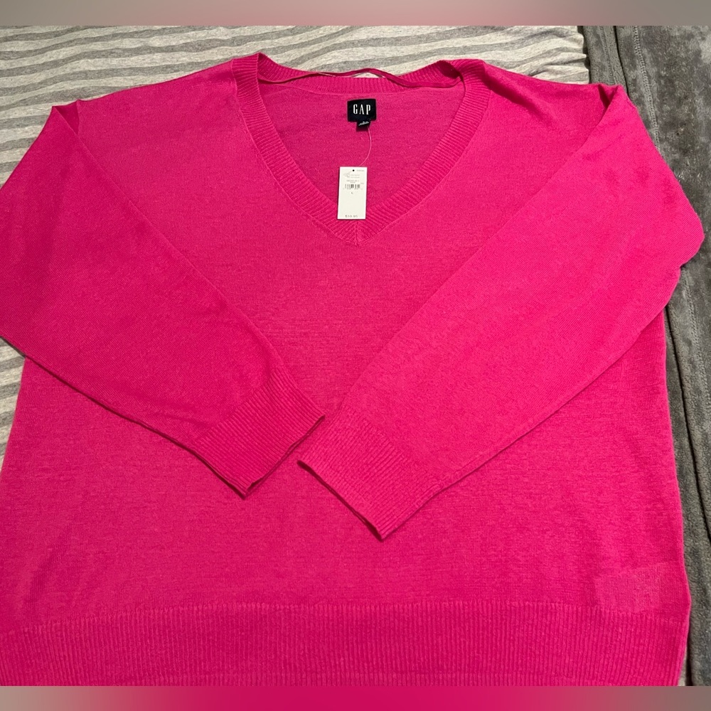 Brand new with tags -Women’s - lightweight V-neck sweater - Gap brand